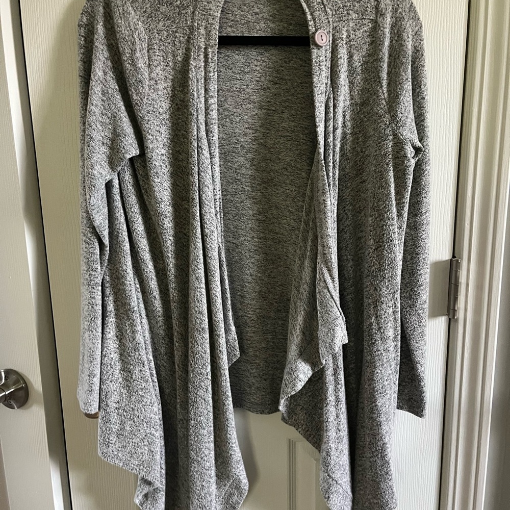 Gibson Gray Long Sleeve Tee with Soft Knit Design